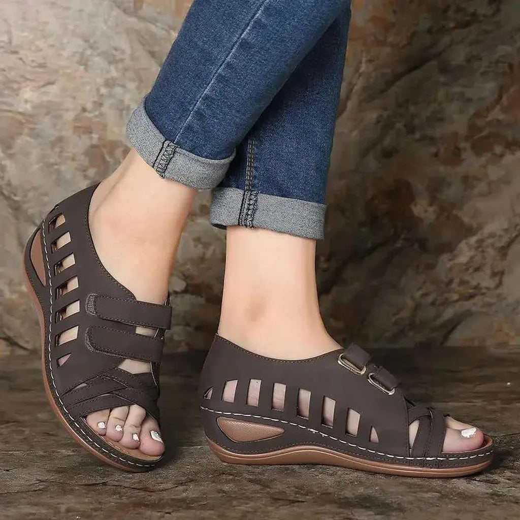 Orthopedic Bunion Corrector Casual Flat Sandals For Women.