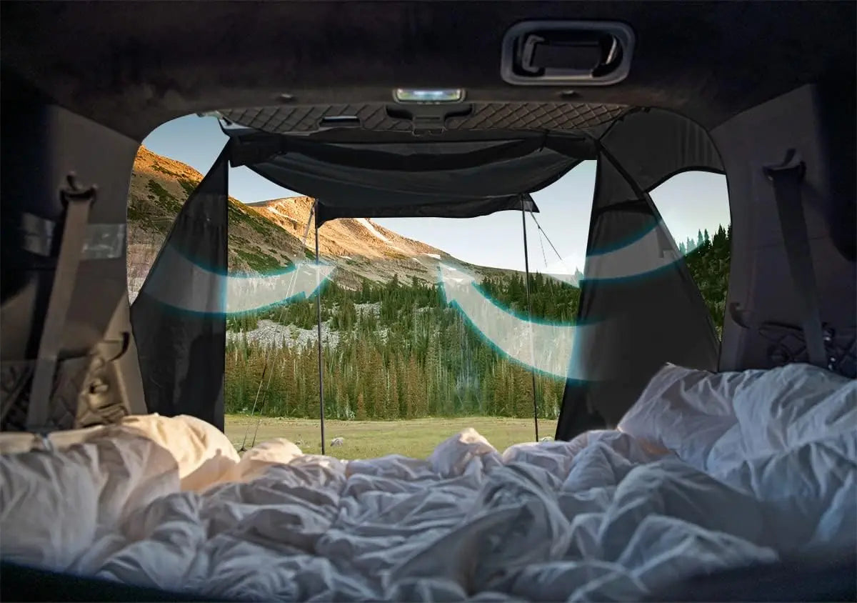 Tailgate Shade Camping Awning For SUV Traveling.